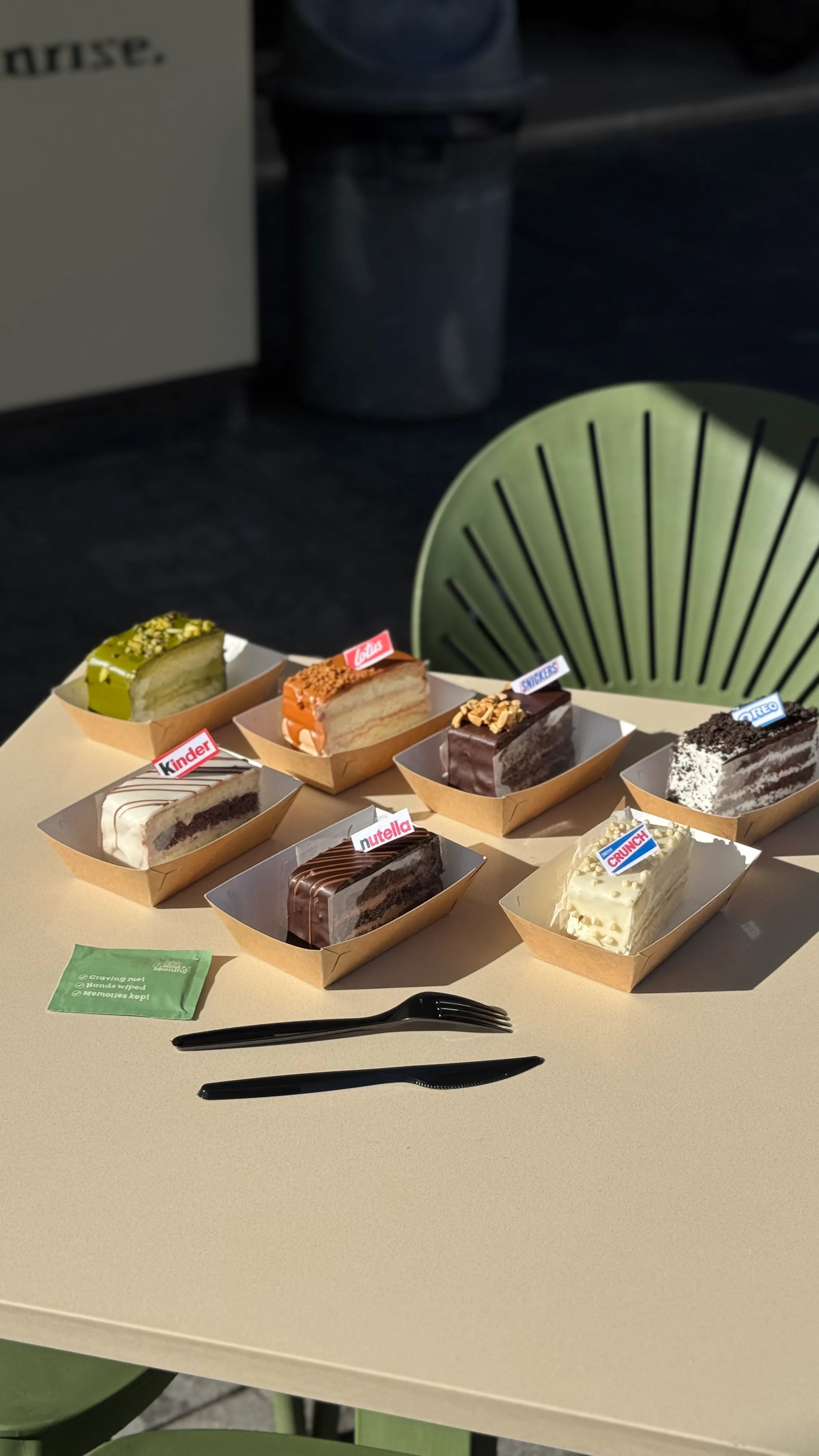 Image of Cake-piece – Flavors: Nutella, Lotus, Pistachio, Kinder, Oreo, Crunch, Snickers.