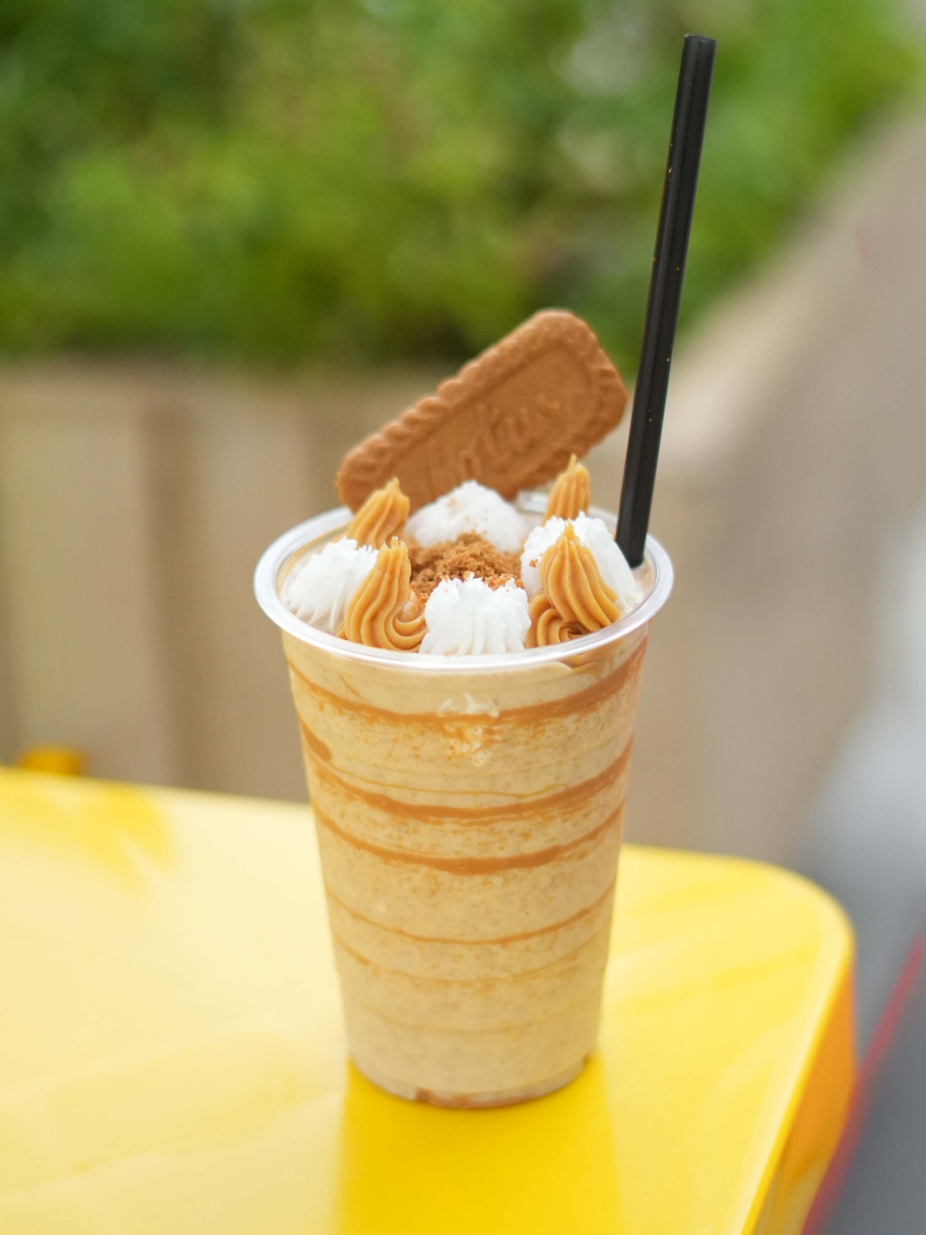 Image of Lotus Shake – 