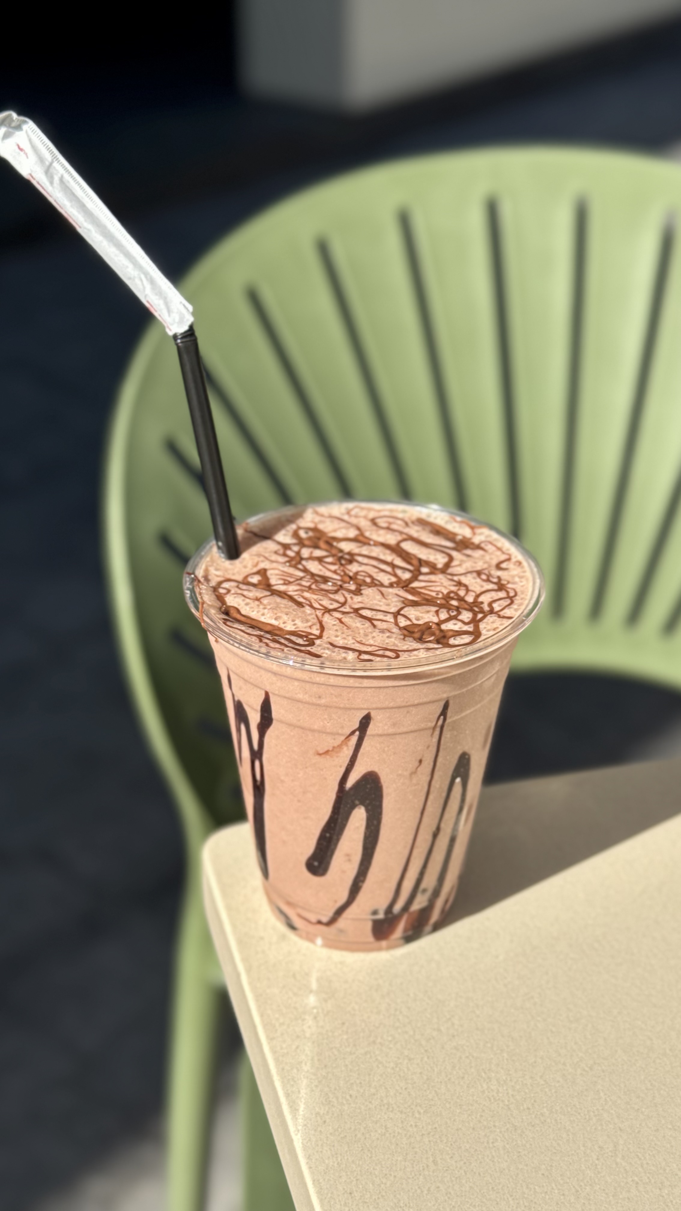 Image of Flamingo – Nutella, Strawberry, Banana, Milk 


